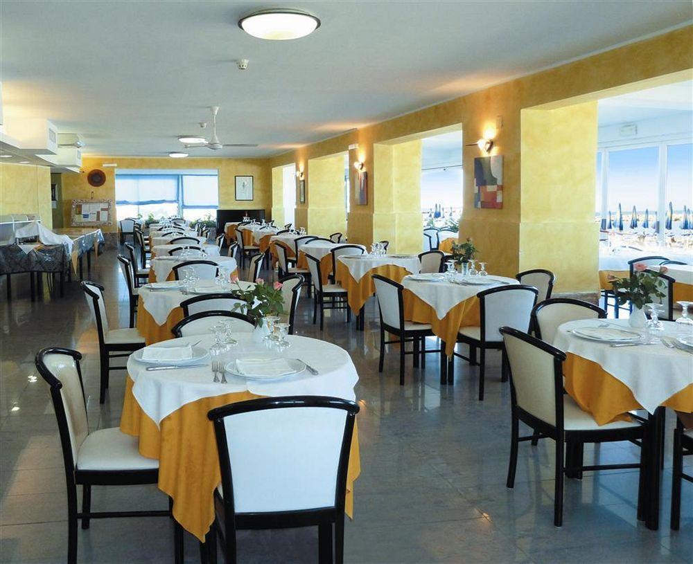 Hotel Strand مارينا دي مونتينيرو المظهر الخارجي الصورة